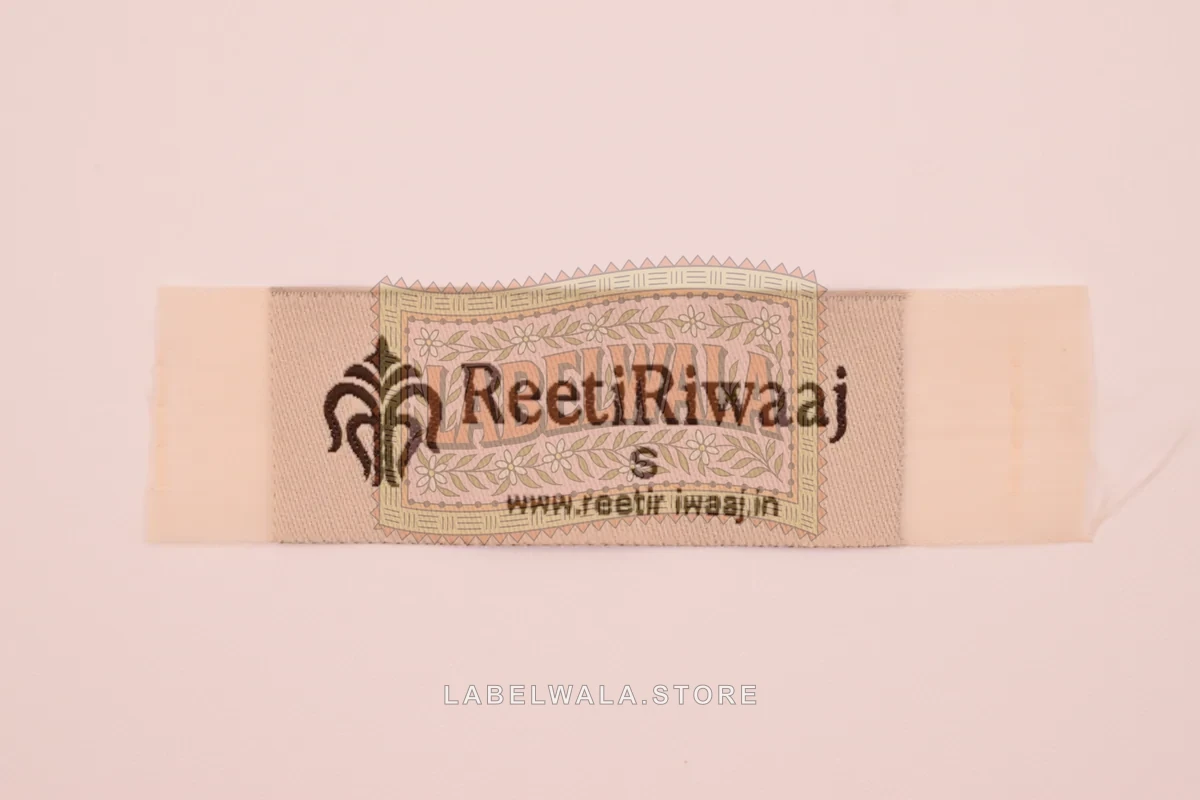 Reetiriwaaj woven end fold label, made in Ahmedabad: front view