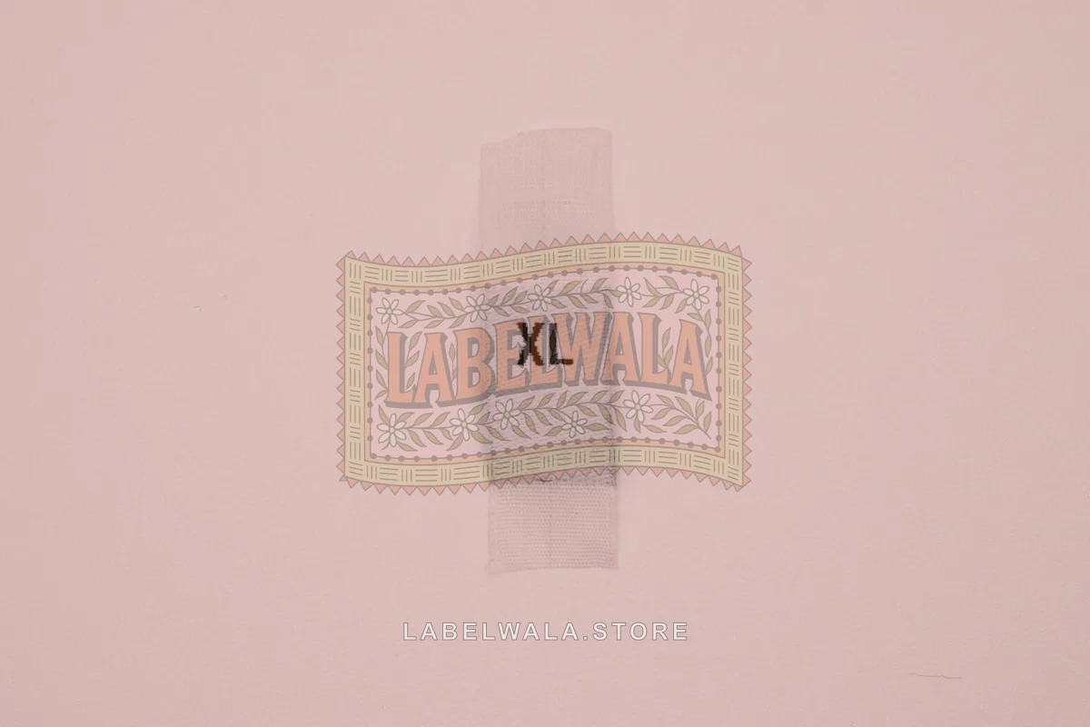 Size XL woven garment size-label example