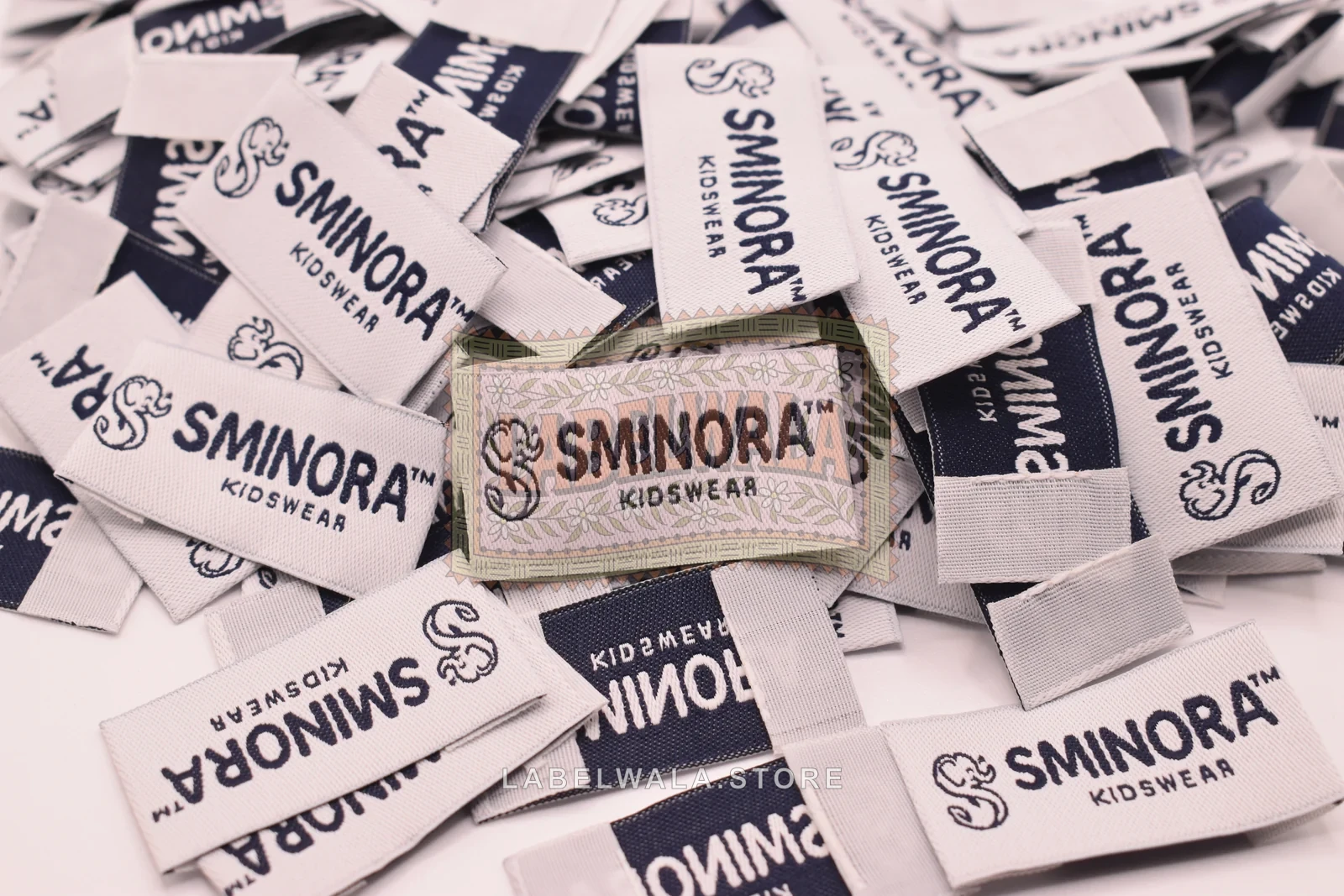 Sminora woven labels: production run